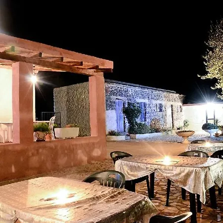 Cala Cartoe Farm stay *